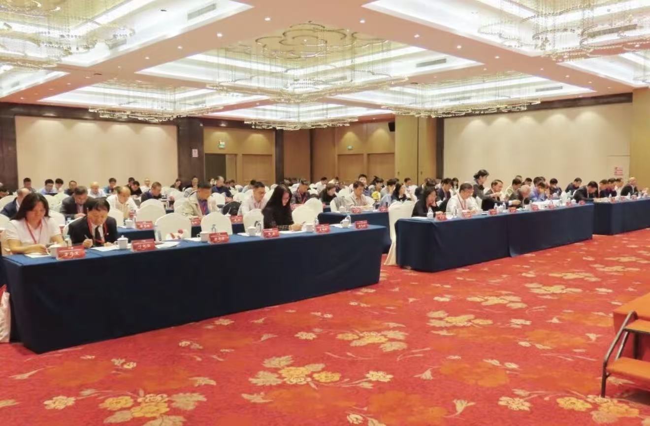 共襄行业数智化新篇章|喻云仿当选中国焊接协会数智专委会理事单位